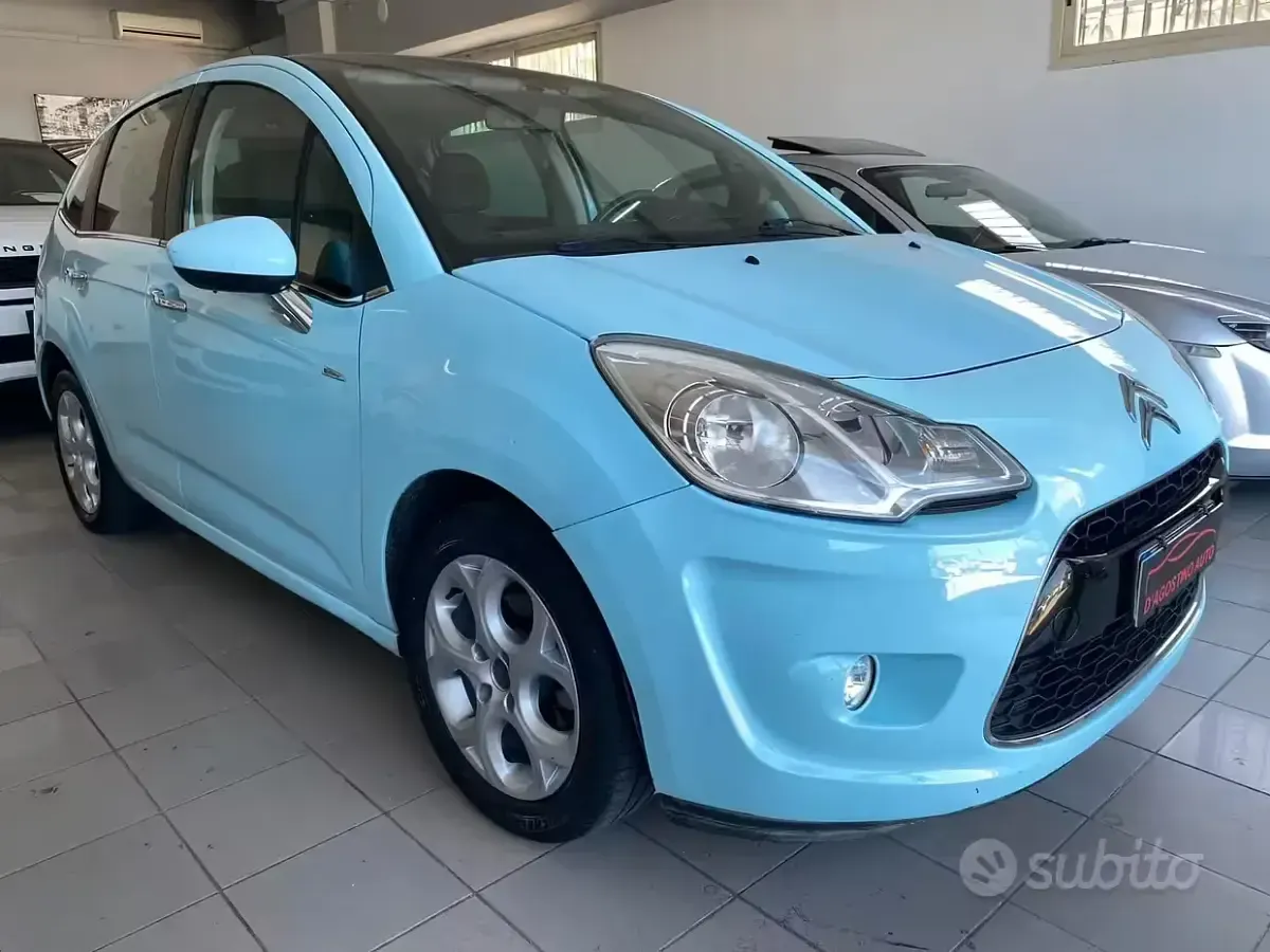 Begagnad Citroën C3 Exclusive 68 HK (50 kW) 2010 Blå Sedan