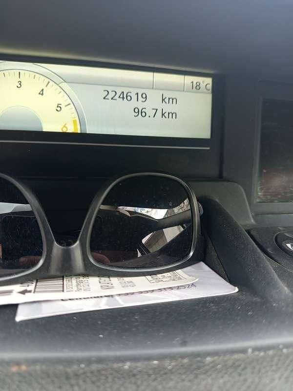 Usata Renault Grand Scénic III Dynamique 106 CV (77 kW) 2010 Monovolume