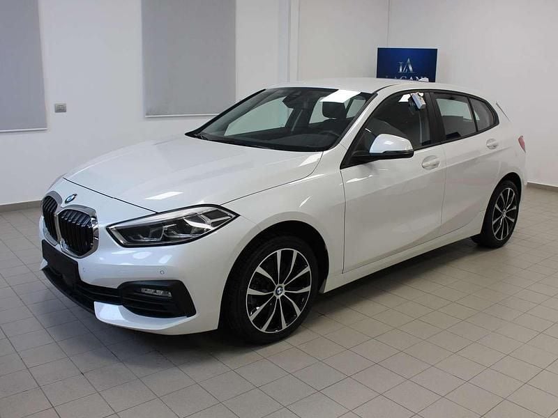 Usata BMW 116 Advantage 116 CV (85 kW) 2020 Bianco Utilitaria