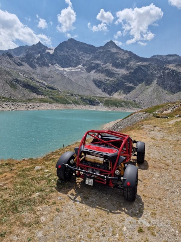 Usata Ariel Nomad 235 CV (172 kW) 2015 Rosso SUV