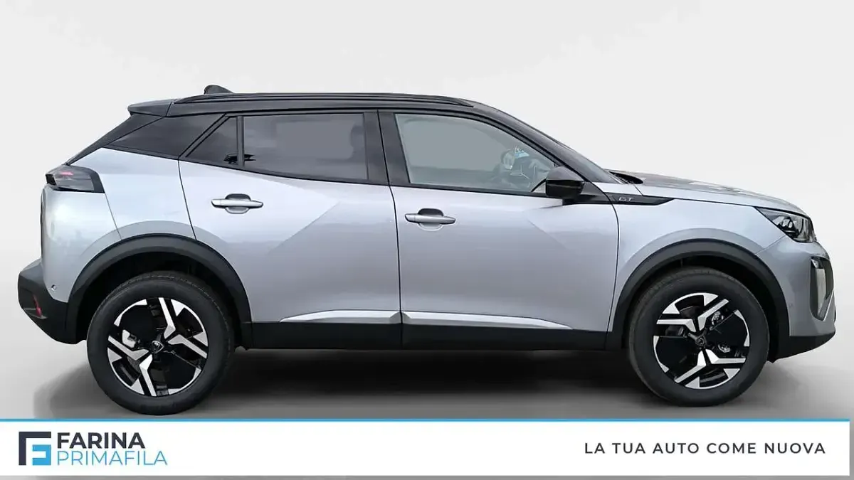 Nuova Peugeot 2008 GT 136 CV (100 kW) 2026 Grigio artense SUV