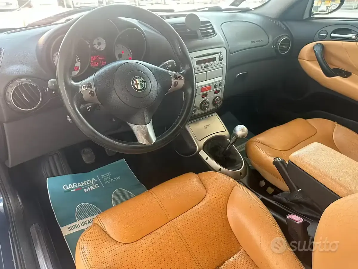 Usata Alfa Romeo GT 166 CV (122 kW) 2005 Blu Coupé