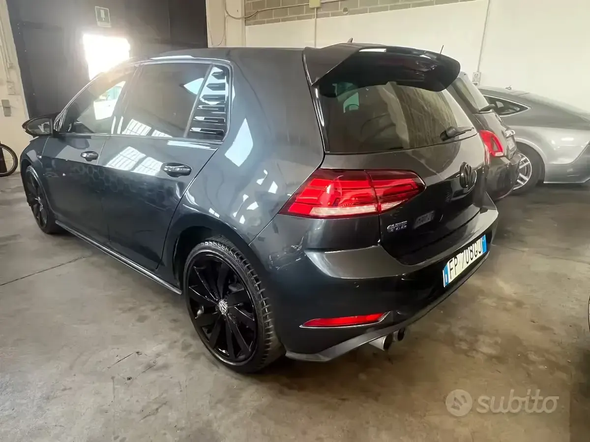 Usata VW Golf VII Executive 150 CV (110 kW) 2018 Blu Berlina