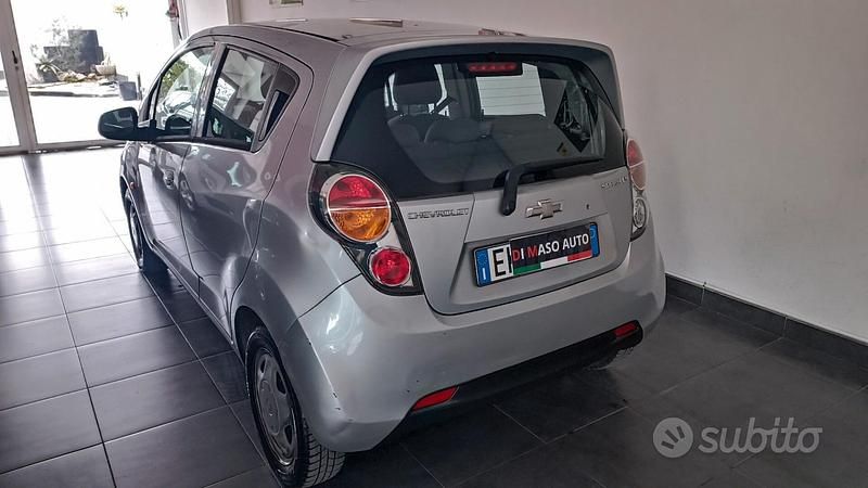 Usata Chevrolet Spark 65 CV (47 kW) 2012 Grigio Utilitaria