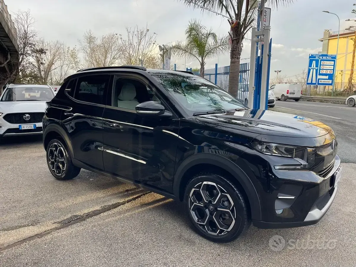 Usata Citroën C3 PureTech 100 CV (73 kW) 2025 Nero SUV