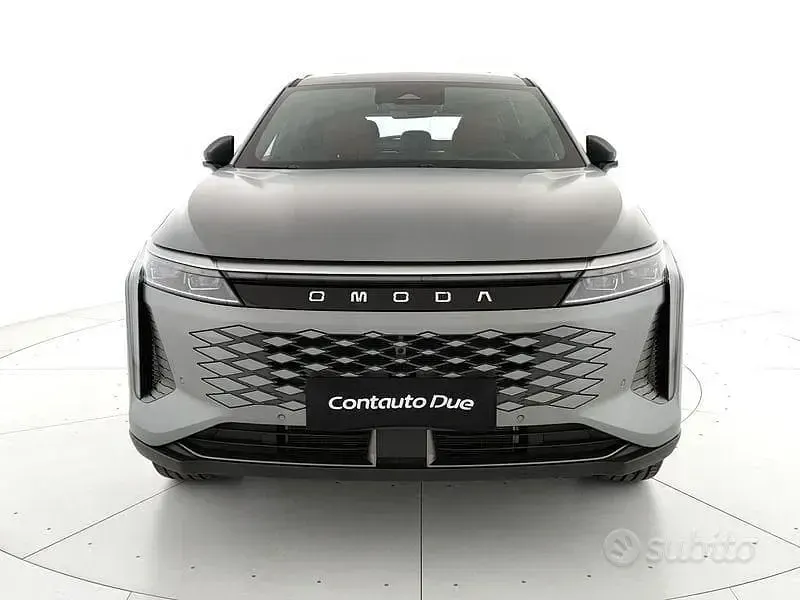 Nuova Omoda 9 537 CV (394 kW) 2026 Grigio SUV