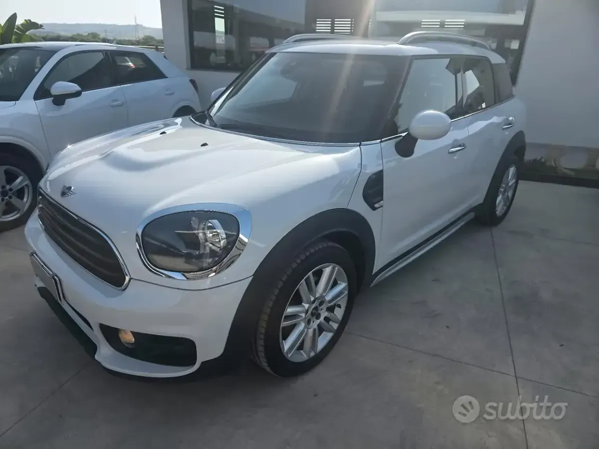 Usata Mini Cooper D Countryman Business 150 CV (110 kW) 2019 Bianco SUV