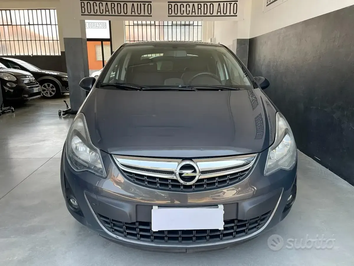 Usata Opel Corsa 85 CV (62 kW) 2014 Grigio Utilitaria