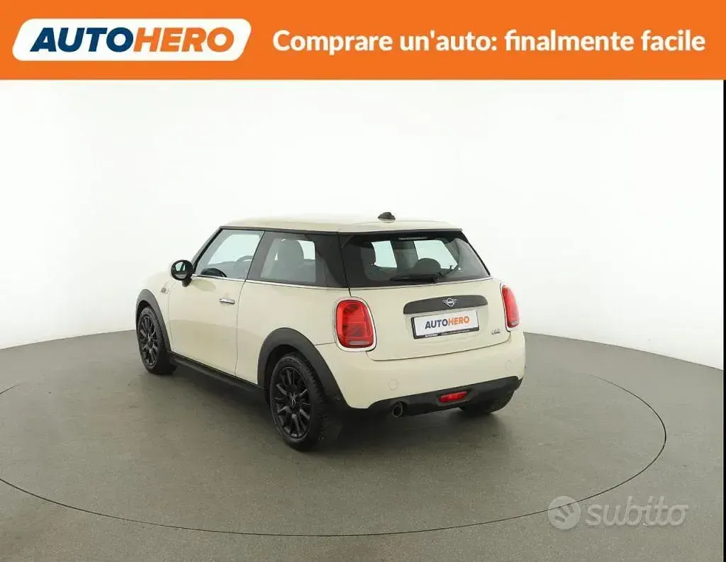 Usata Mini ONE 75 CV (55 kW) 2020 Utilitaria