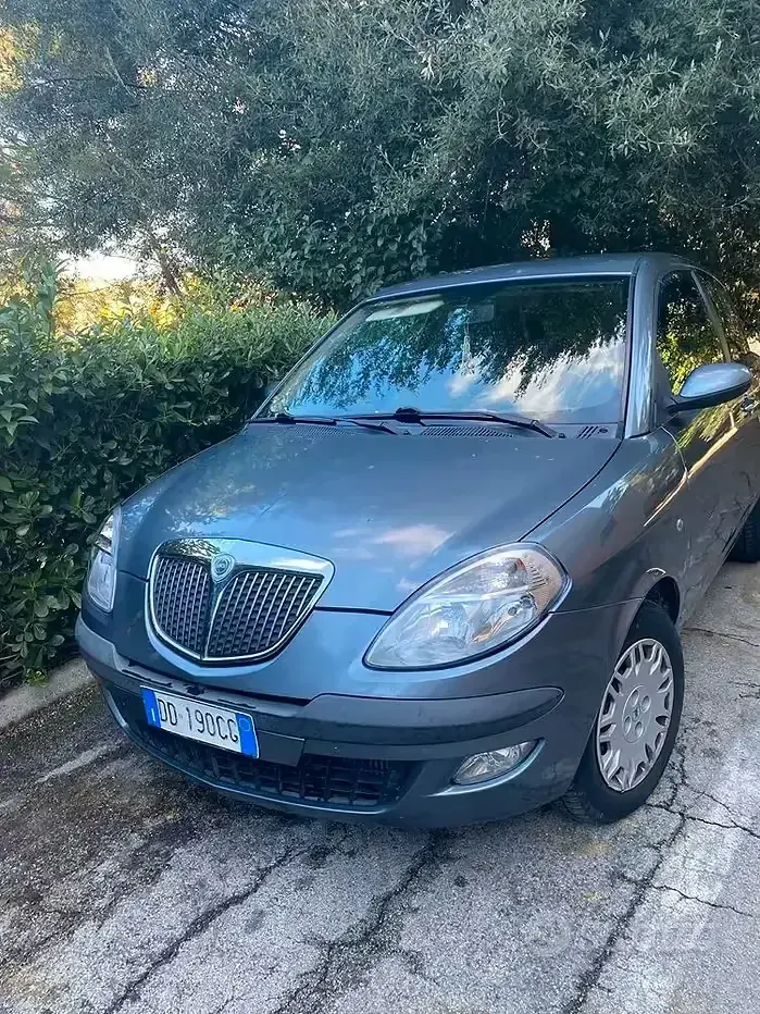 Usata Lancia Ypsilon 69 CV (50 kW) 2006 Utilitaria