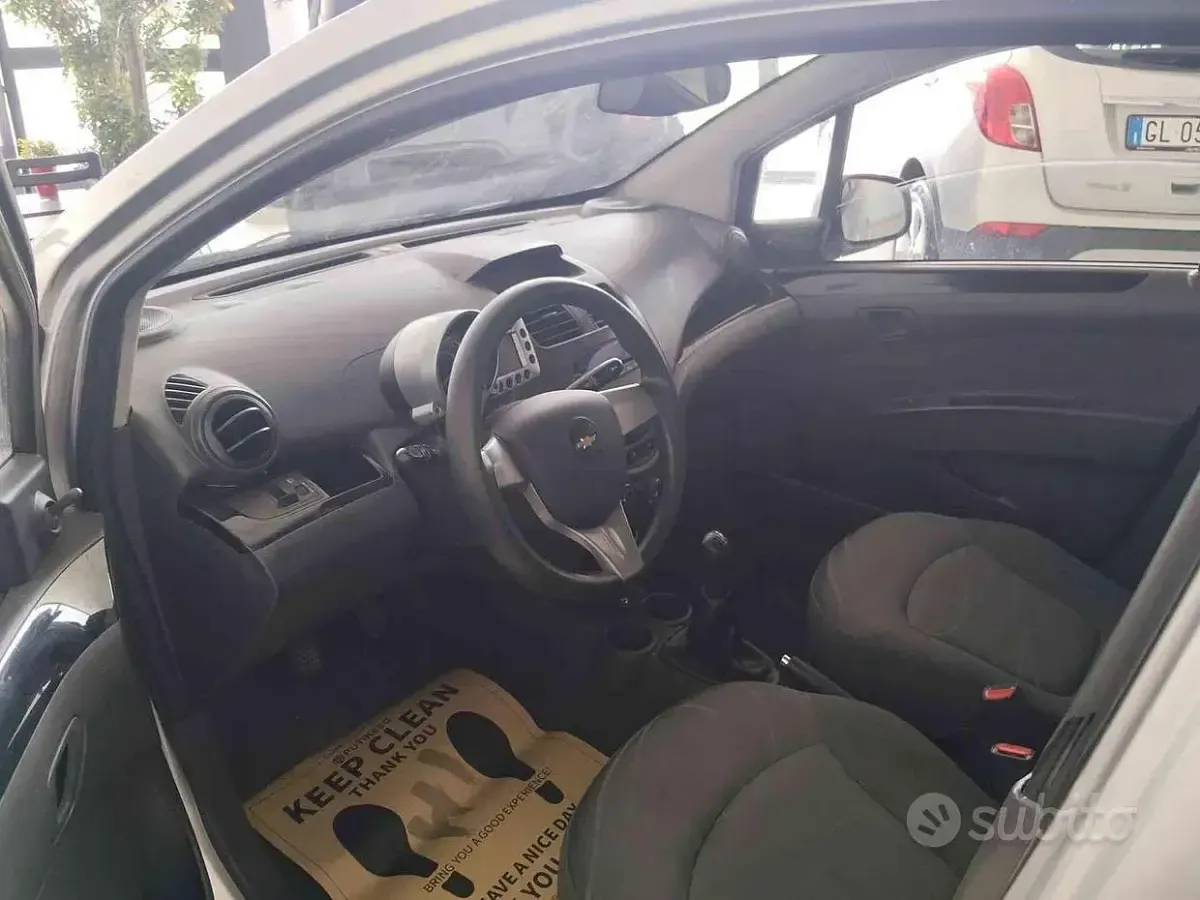 Usata Chevrolet Spark 68 CV (50 kW) 2013 Grigio Utilitaria