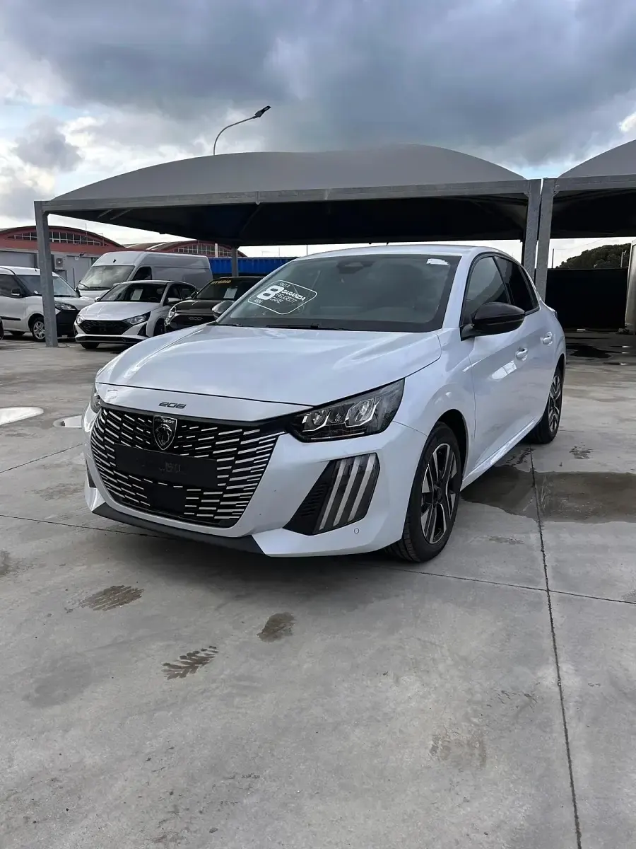 Nuova Peugeot 208 Allure 135 CV (99 kW) 2025 Bianco Utilitaria