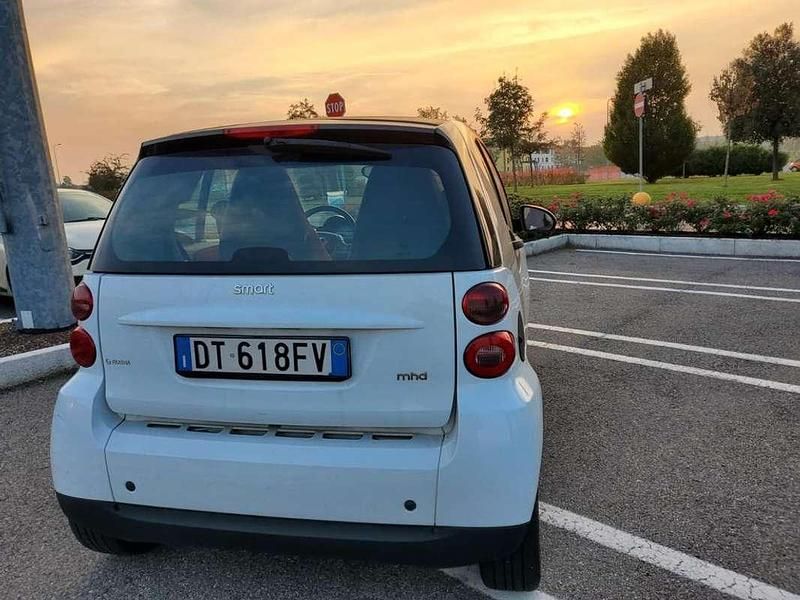 Usata Smart ForTwo Coupé 71 CV (52 kW) 2009 Bianco Coupé