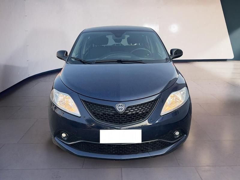 Usata Lancia Ypsilon Gold 70 CV (51 kW) 2021 Blu Utilitaria
