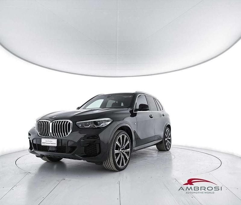 Nero Usata 2022 BMW X5 M Sport SUV | 50.900 € (Ottimo prezzo) - Immagine 1/4