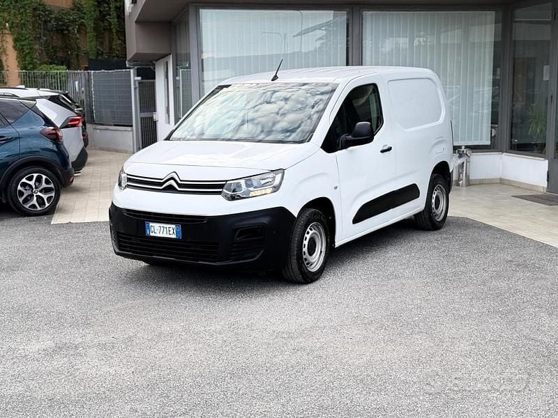 Usata Citroën Berlingo 102 CV (75 kW) 2022 Bianco Monovolume