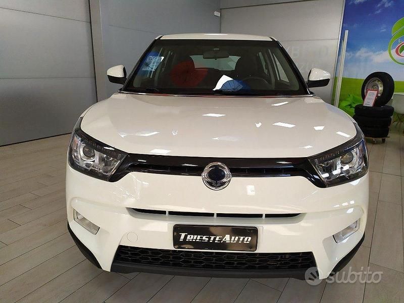 Usata SsangYong Tivoli 116 CV (85 kW) 2016 Bianco SUV