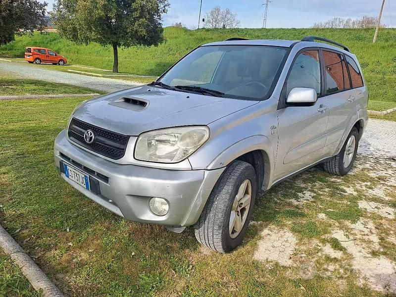 Usata Toyota RAV4 2005 Grigio SUV