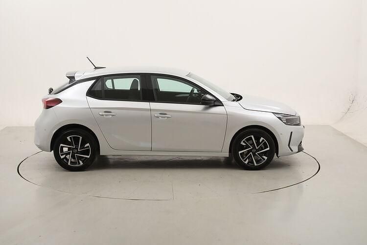 Usata Opel Corsa 101 CV (74 kW) 2025 Argento Utilitaria