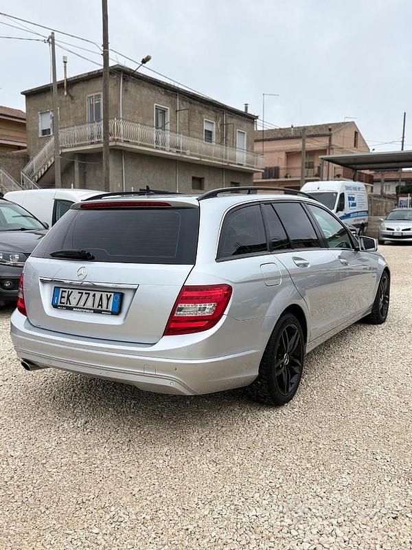 Usata Mercedes C250 2012 Grigio
