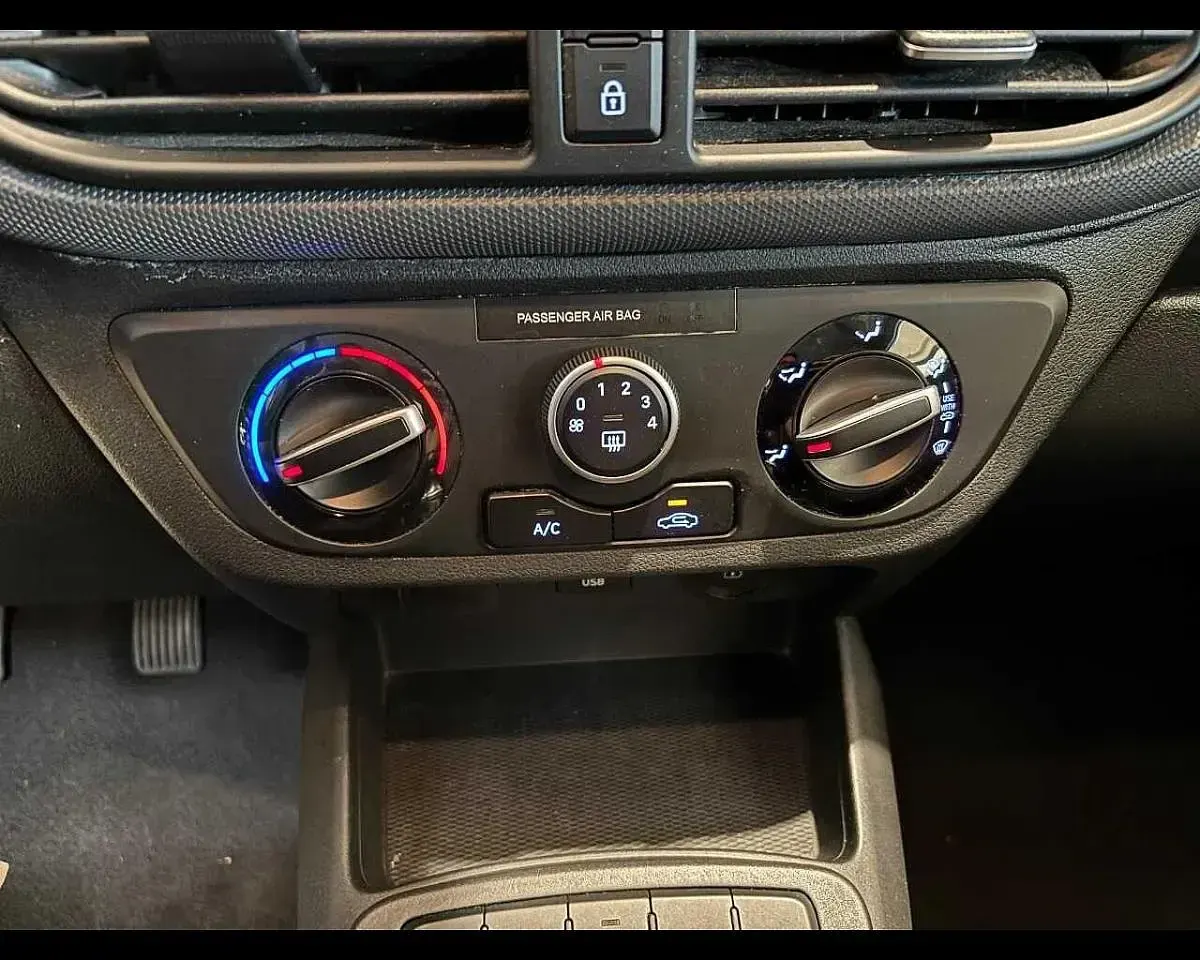 Usata Hyundai i10 Advanced 2022 Grigio Utilitaria