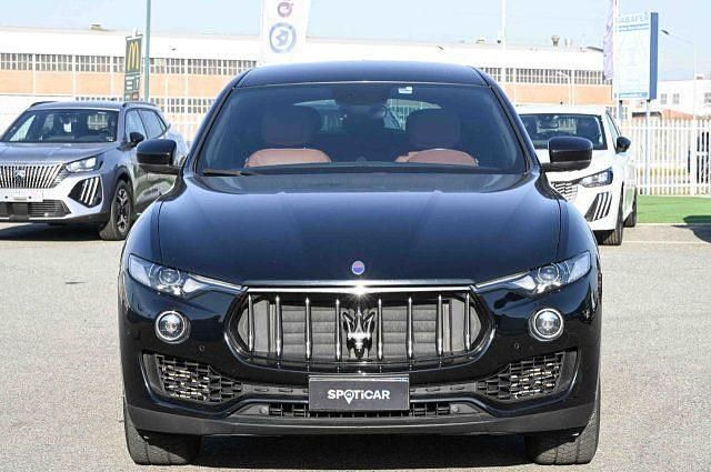 Usata Maserati Levante 350 CV (257 kW) 2019 Nero SUV
