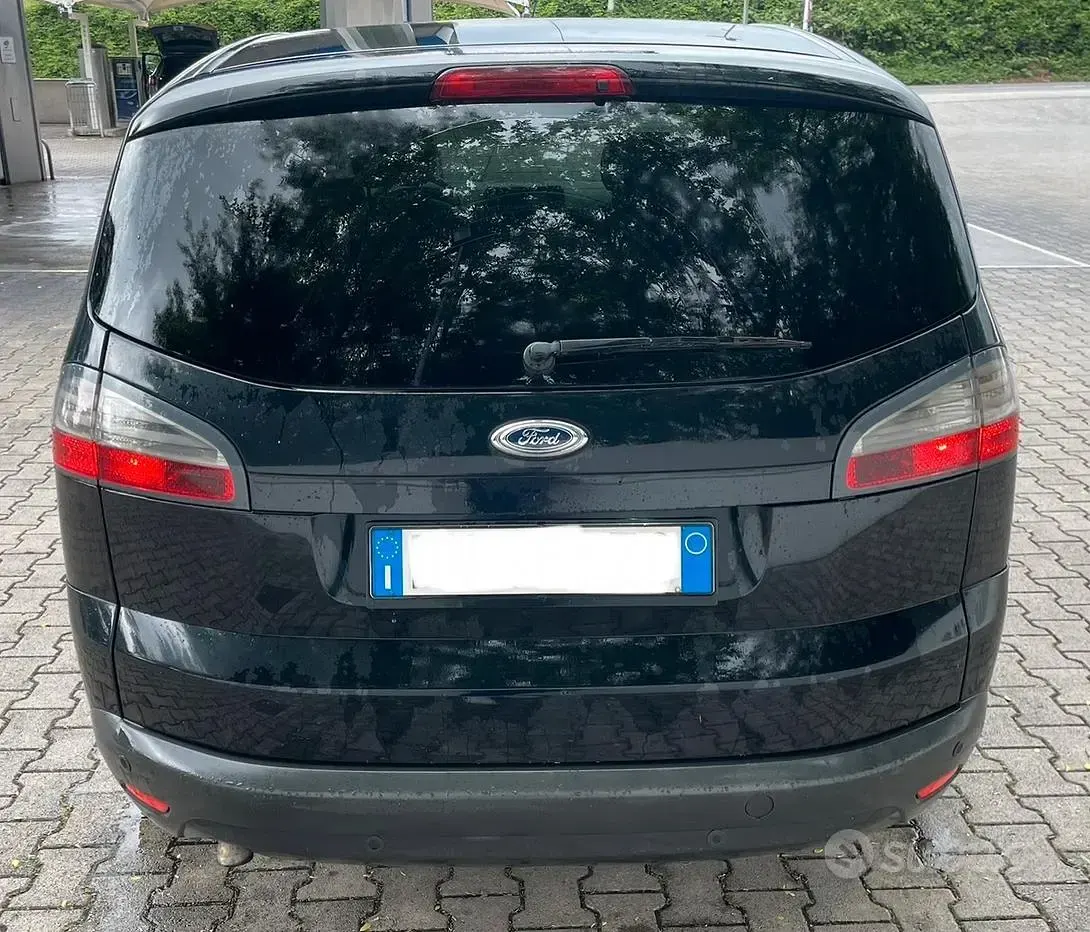 Usata Ford S-MAX Titanium 140 CV (102 kW) 2008 Monovolume