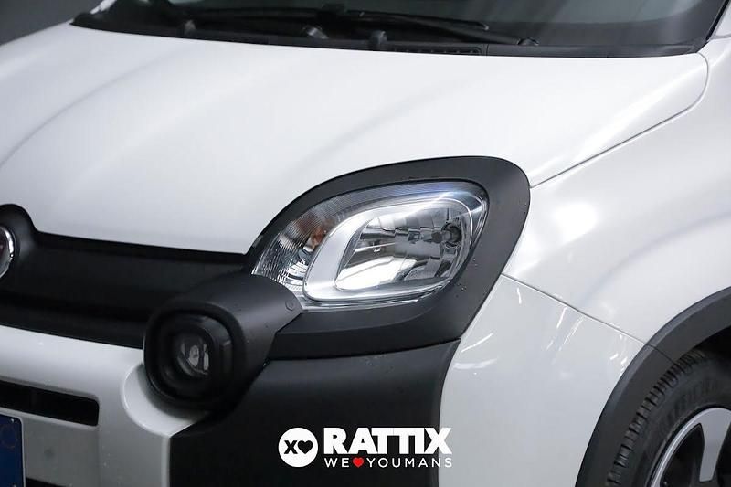 Usata Fiat Panda Cross Cross 70 CV (51 kW) 2025 White solid paint Utilitaria
