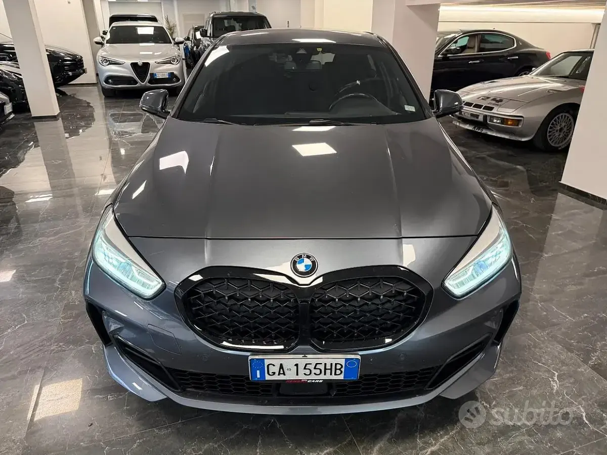 Usata BMW 118 Efficient Dynamics 150 CV (110 kW) 2020 Grigio Utilitaria