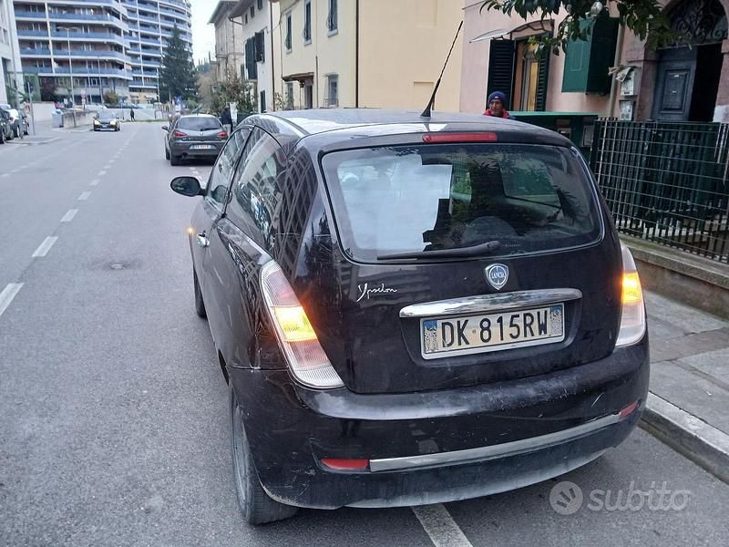 Gebraucht Lancia Ypsilon 60 PS (44 kW) 2007 Schwarz Kleinwagen