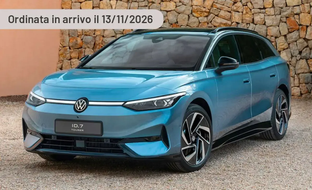 Używany VW ID.7 Pro 88 kW (121 KM) 2024 Srebrny Kombi