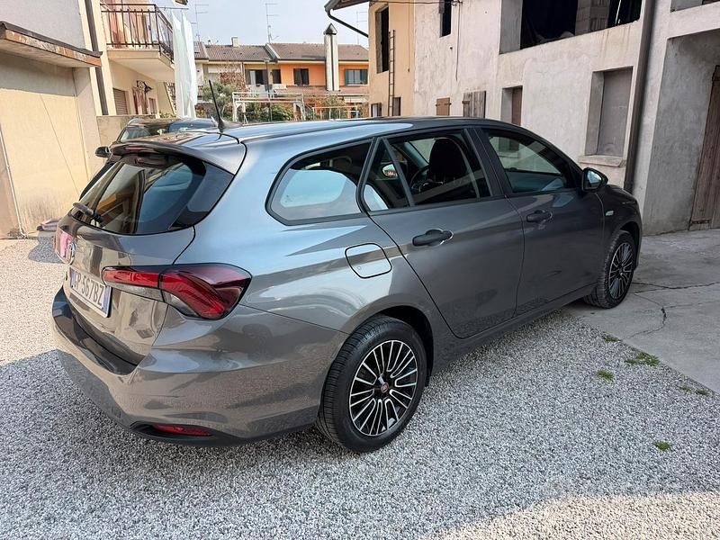 Usata Fiat Tipo Sport 131 CV (96 kW) 2023 Grigio Station wagon