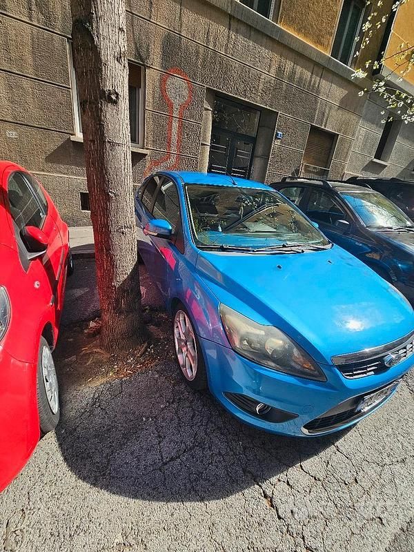 Usata Ford Focus Titanium 136 CV (100 kW) 2008 Blu Berlina