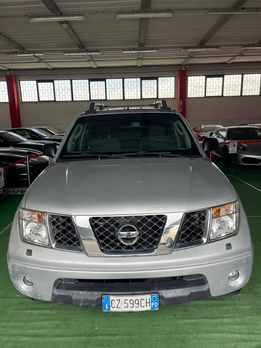 Usata Nissan Navara 171 CV (125 kW) 2006 Argento Pick-up