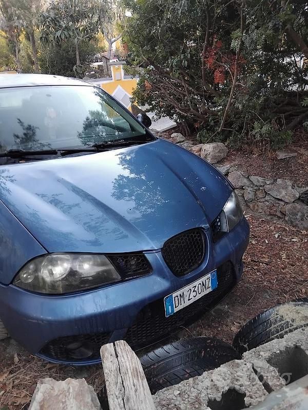 Usata Seat Ibiza 60 CV (44 kW) 2008 Blu