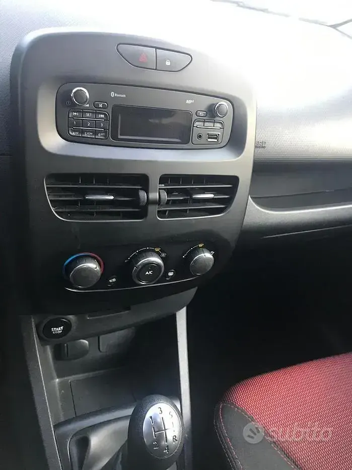 Usata Renault Clio 75 CV (55 kW) 2016 Utilitaria