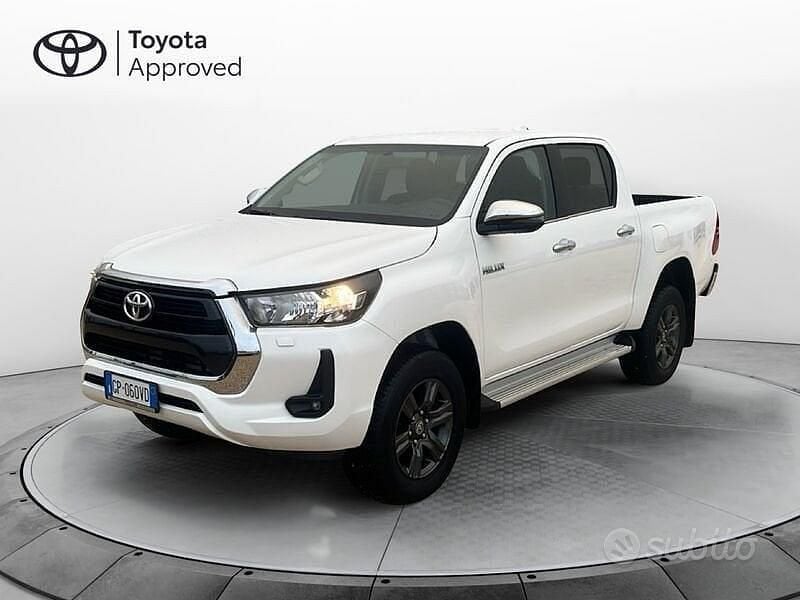 Bianco Usata 2023 Toyota HiLux Lounge Pick-up | 36.500 € (Buon prezzo) - Immagine 1/3