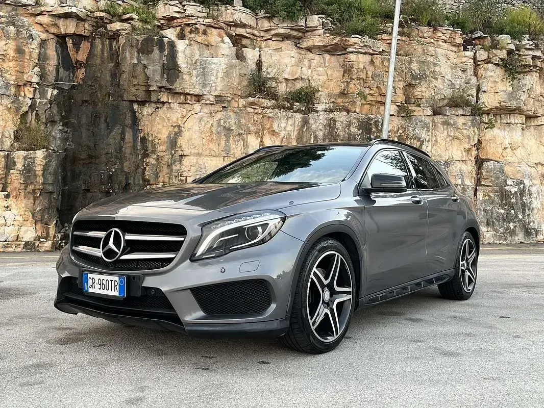 Usata Mercedes GLA220 Premium 170 CV (125 kW) 2014 SUV