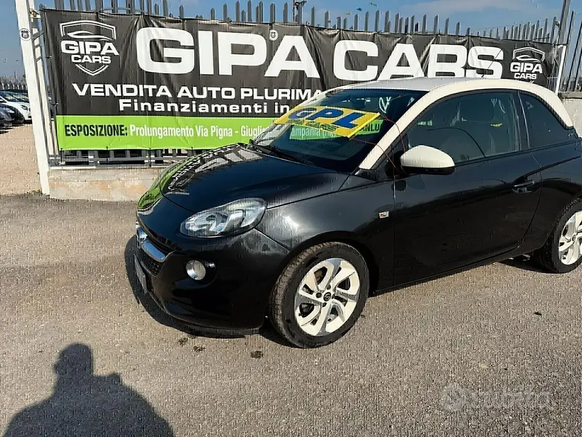 Usata Opel Adam Glam 87 CV (63 kW) 2015 Nero Utilitaria