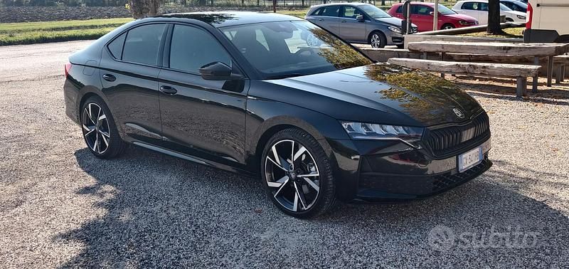 Usata Skoda Octavia SportLine 150 CV (110 kW) 2025 Nero Berlina