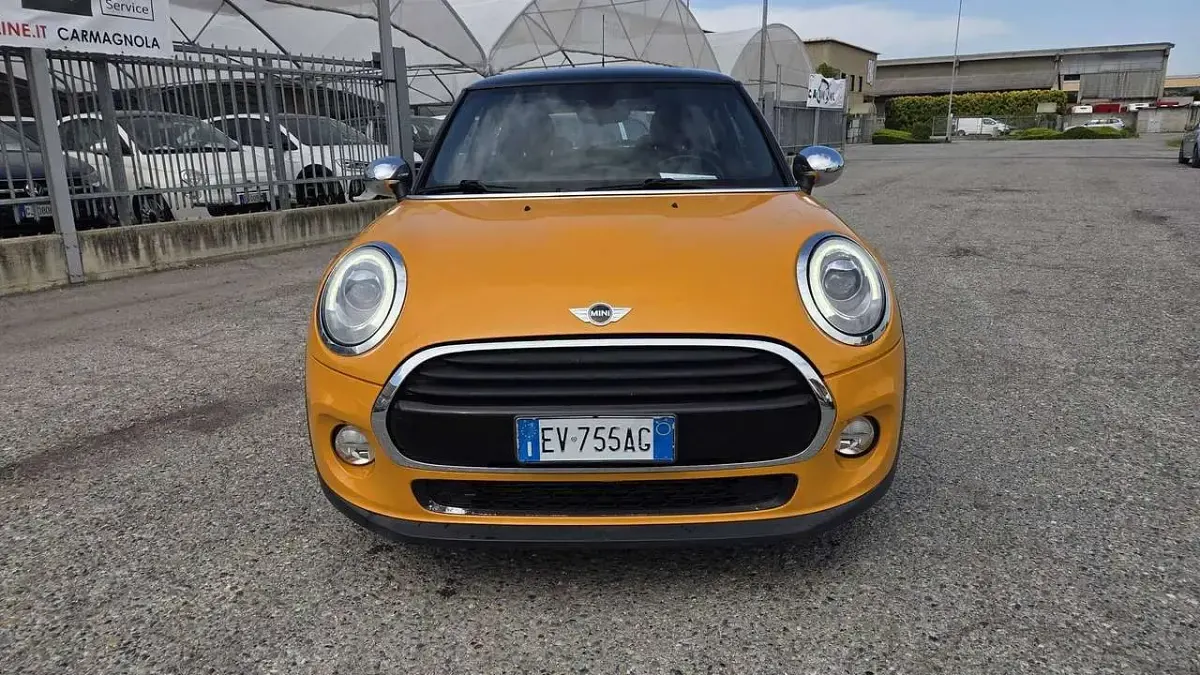 Usata Mini Cooper 136 CV (100 kW) 2014 Arancione Utilitaria