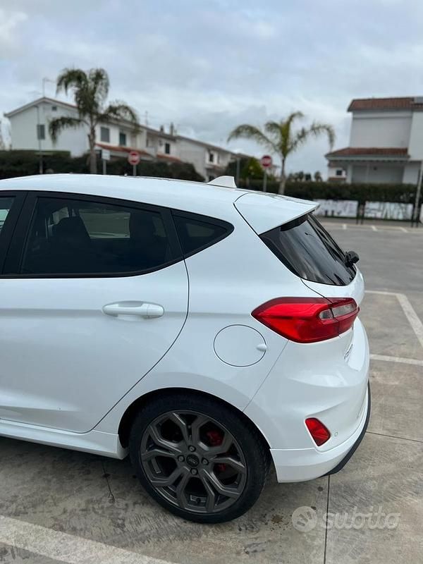Usata Ford Fiesta ST-Line 2010 Utilitaria