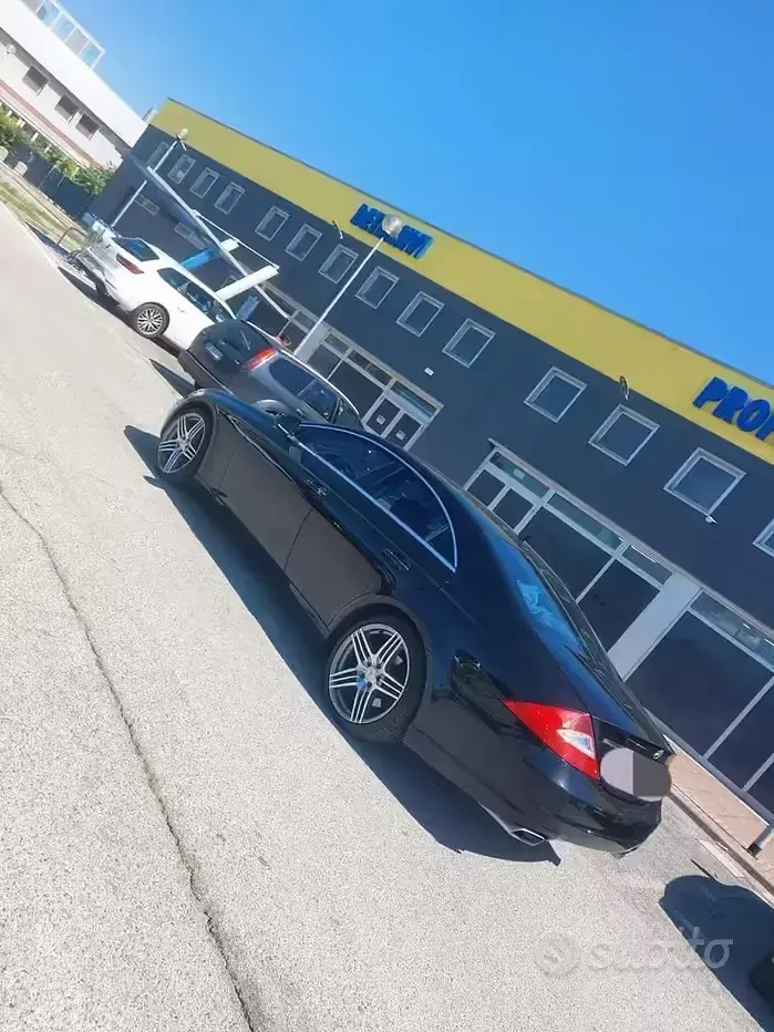 Usata Mercedes CLS320 224 CV (164 kW) 2008 Nero Coupé