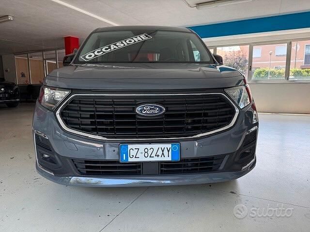 Usata Ford Tourneo Connect Titanium 115 CV (84 kW) 2023 Grigio Monovolume