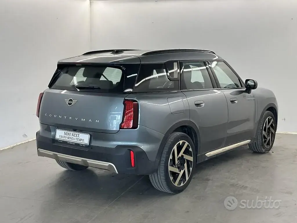 Usata Mini Countryman Favoured 150 CV (110 kW) 2025 Verde SUV