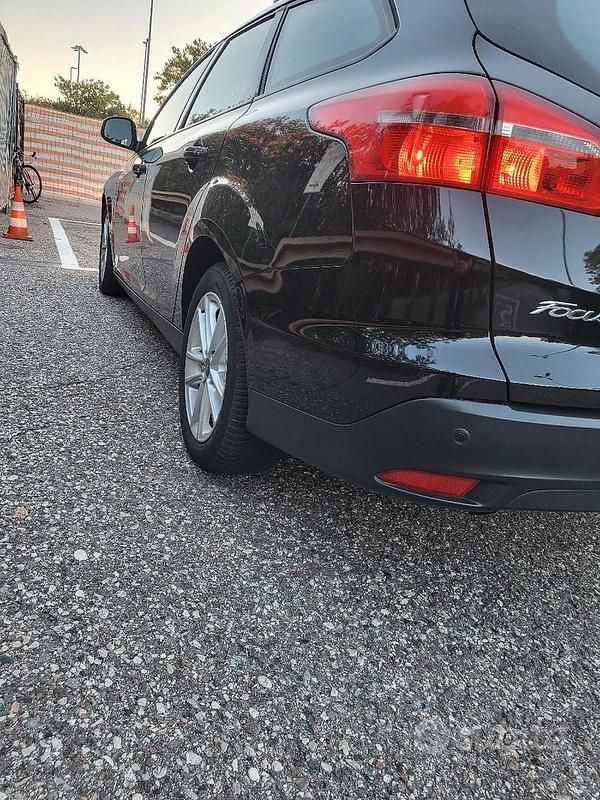 Usata Ford Focus Business Edition 125 CV (91 kW) 2018 Nero Berlina
