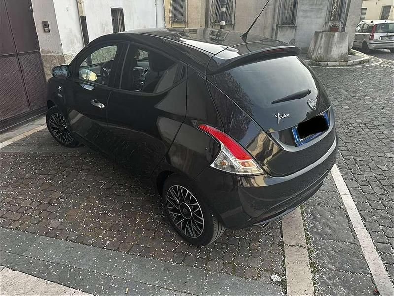 Usata Lancia Ypsilon S 95 CV (69 kW) 2016 Utilitaria