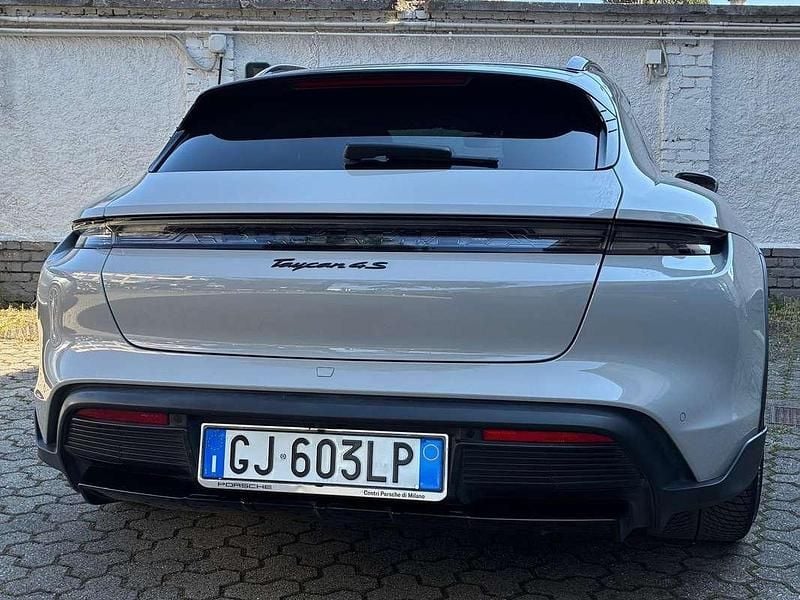 Usata Porsche Taycan Cross Turismo 139 kW (190 CV) 2022 Grigio Station wagon