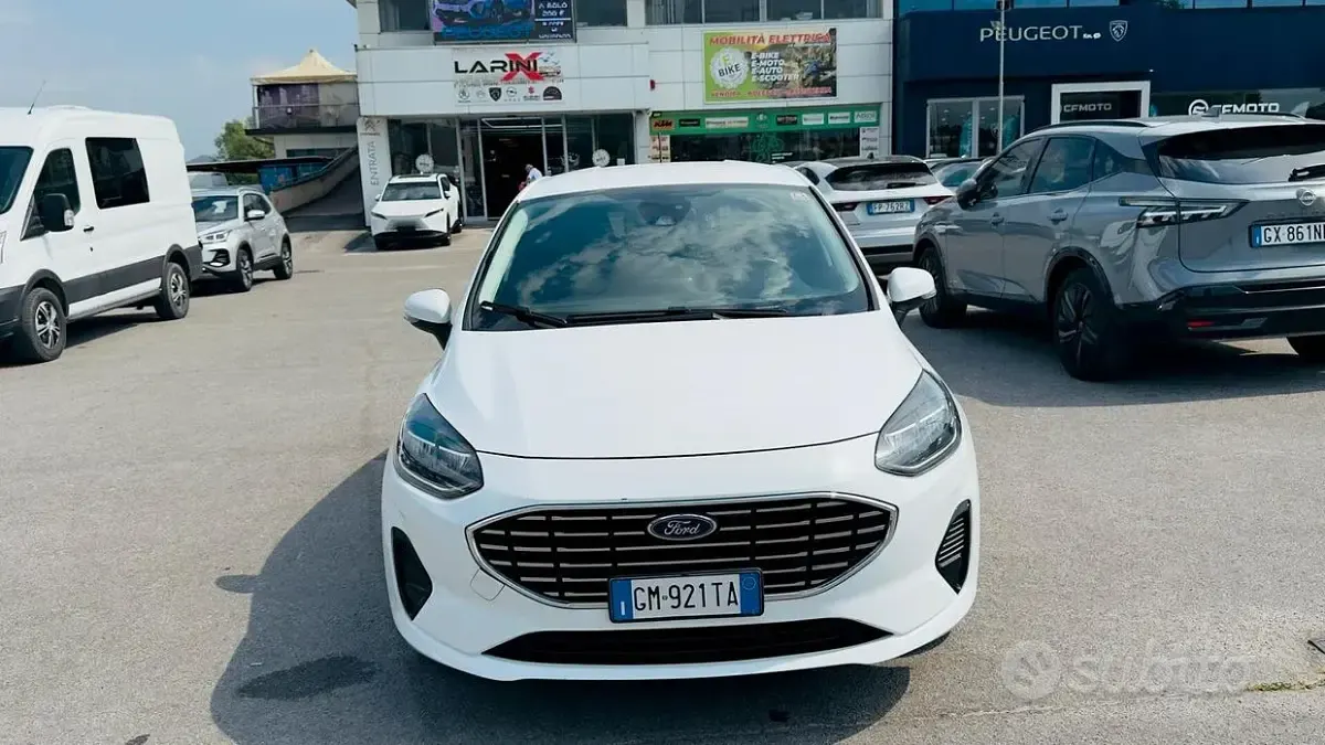 Usata Ford Fiesta Titanium 75 CV (55 kW) 2023 Bianco Utilitaria