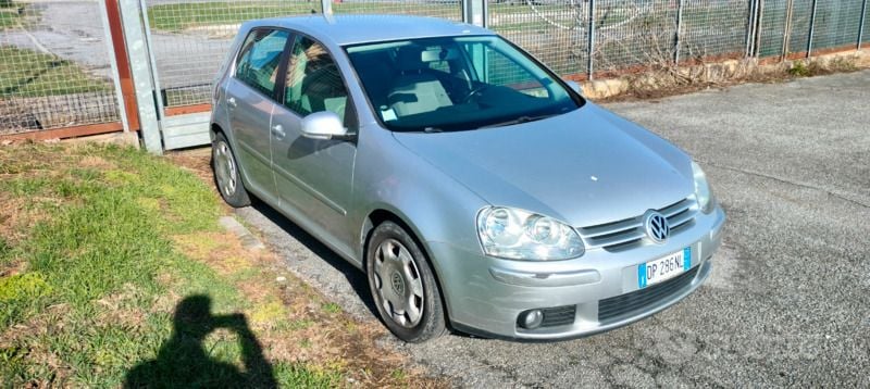 Usata VW Golf V 115 CV (84 kW) 2008 Grigio Utilitaria